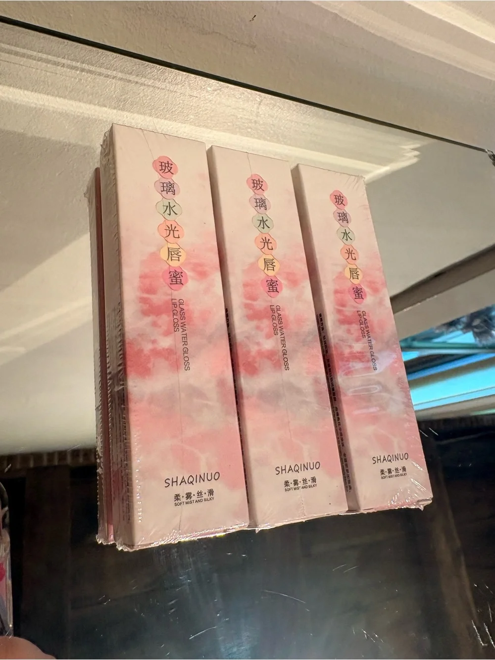 Glass Water Gloss bundle comes with 3